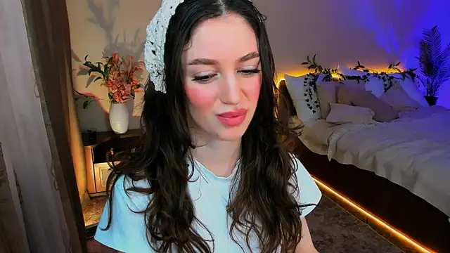 ChristinaConteeree online show from 20, 9, 2025