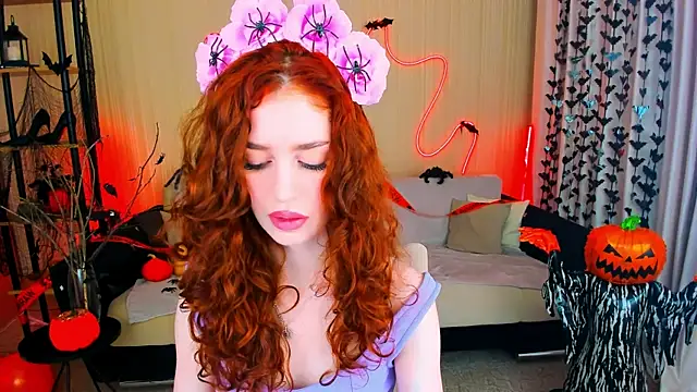 ChristinaConteeree online show from 27, 10, 2025