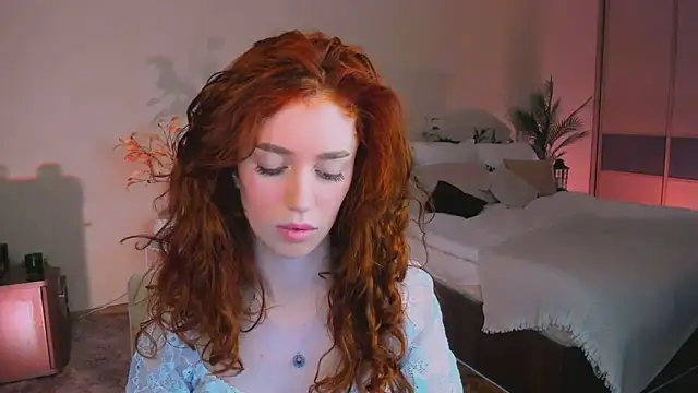 ChristinaConteeree online show from 24, 11, 2025