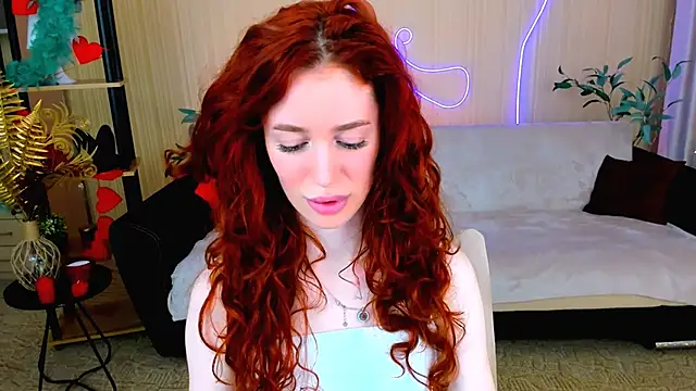 Snapshot of ChristinaConteeree chatting on 27, 6, 2026 ChristinaConteeree online show from 27, 6, 2026