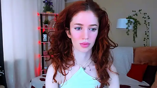 Snapshot of ChristinaConteeree chatting on 5, 7, 2026 ChristinaConteeree online show from 5, 7, 2026