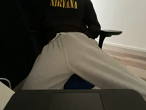 Frankieyyy1 online show from 19, 4, 2026