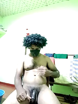 hotblack7 online show from 13, 4, 2026