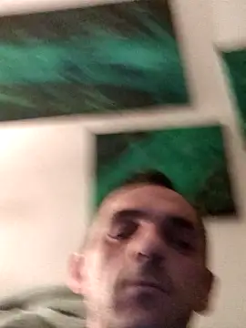 hotmen83 online show from 19, 3, 2026