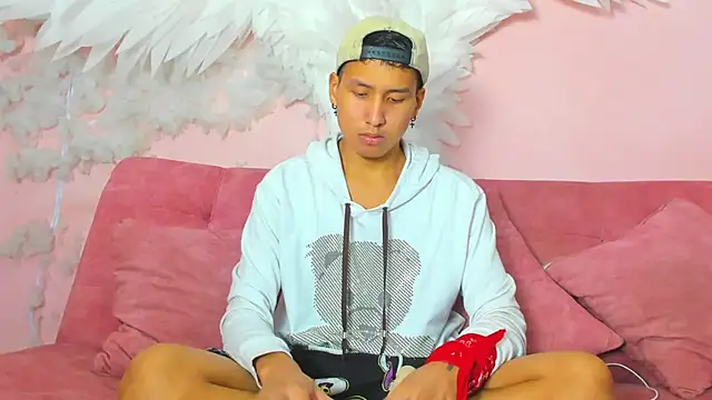 spicy adonhis online show from 21, 11, 2025