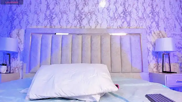 AlaiaMoretti online show from 26, 10, 2025