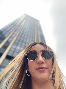 Ninabigtitied online show from 10, 3, 2026