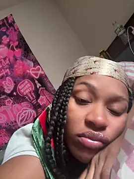 PrettyBabriexox online show from 13, 4, 2026