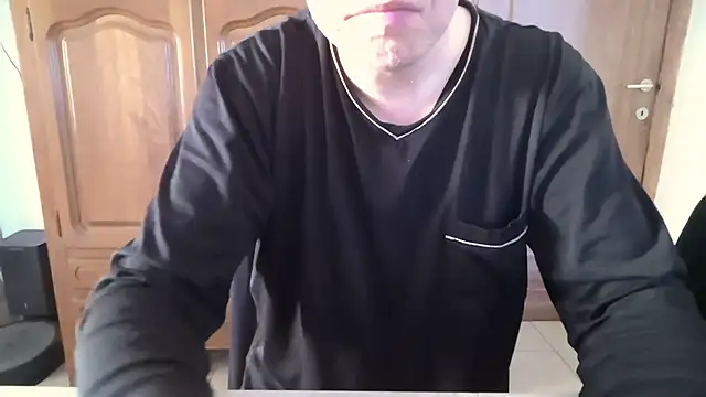 Snapshot of Naughty_toysboy chatting on 3, 1, 2025 Naughty toysboy online show from 3, 1, 2025