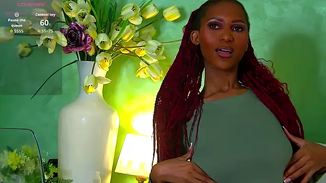 Izzie Sugar online show from 9, 10, 2025