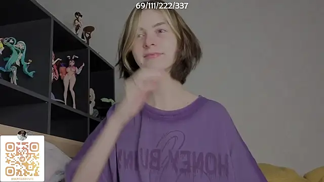 Snapshot of bertamimi chatting on 28, 9, 2025 bertamimi online show from 28, 9, 2025