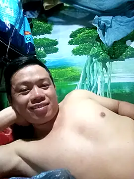 Snapshot of DungLuongg chatting on 29, 10, 2025 DungLuongg online show from 29, 10, 2025