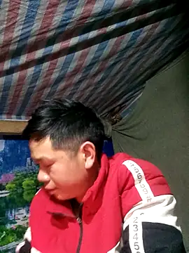 Snapshot of DungLuongg chatting on 7, 1, 2026 DungLuongg online show from 7, 1, 2026