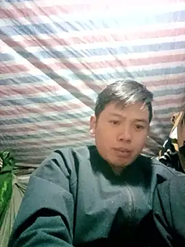 Snapshot of DungLuongg chatting on 17, 1, 2026 DungLuongg online show from 17, 1, 2026