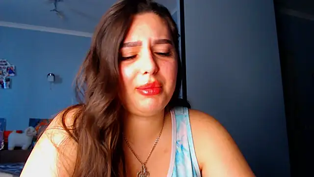 NikiWhite online show from 4, 10, 2025