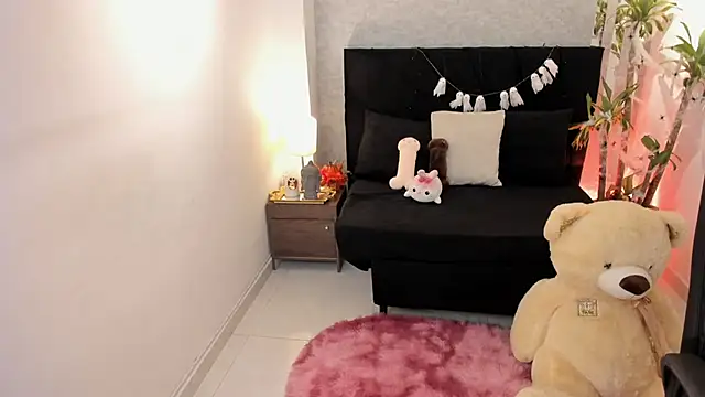 Aitana Jhons online show from 8, 10, 2025