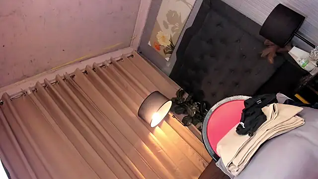 asiangorgeouspetite online show from 24, 11, 2025