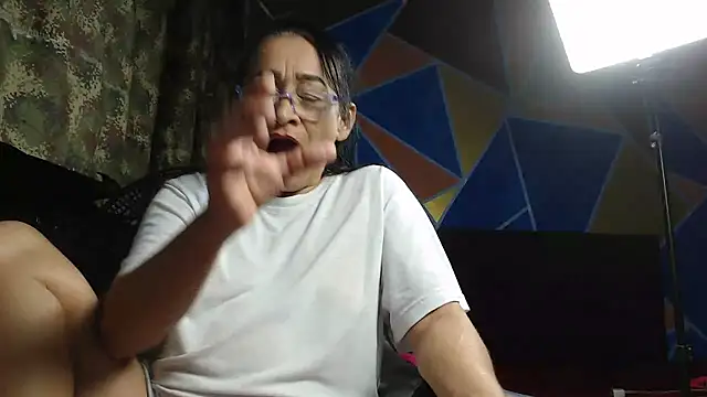 maggi hotsson online show from 8, 1, 2026