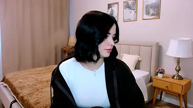 lil angel  online show from 18, 1, 2026