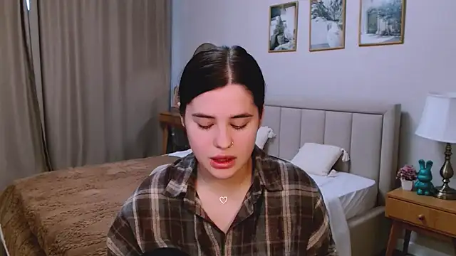 lil angel  online show from 26, 2, 2026