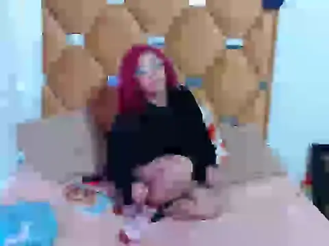 CATTALINAHOT online show from 5, 4, 2026