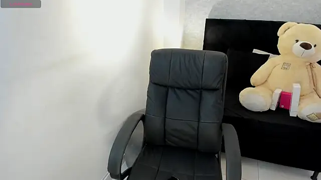 lily cash1 online show from 22, 9, 2025