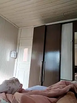 Gustavo198045 online show from 3, 2, 2026