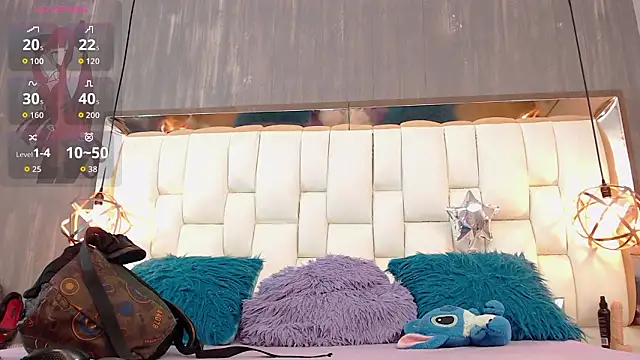 Foxxy Doll online show from 2, 2, 2026