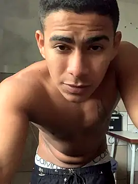 Snapshot of Novindot23cm chatting on 30, 10, 2025 Novindot23cm online show from 30, 10, 2025