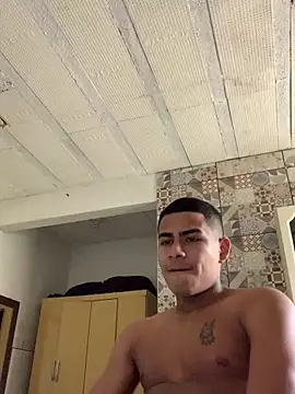 Snapshot of Novindot23cm chatting on 9, 11, 2025 Novindot23cm online show from 9, 11, 2025