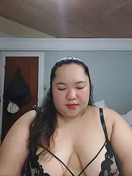 LianaCruzado online show from 5, 6, 2026