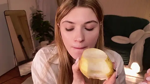 Angell Wild online show from 11, 3, 2026