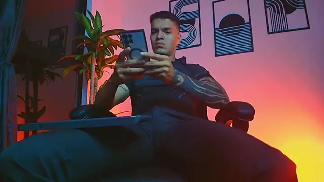 ALPHA DOMINUS  online show from 28, 3, 2026