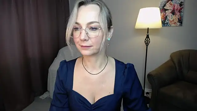 Snapshot of Ava_Elior chatting on 10, 10, 2025 Ava Elior online show from 10, 10, 2025