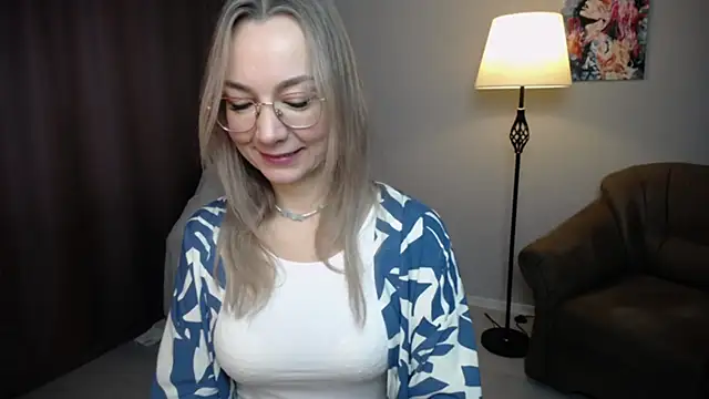 Snapshot of Ava_Elior chatting on 19, 10, 2025 Ava Elior online show from 19, 10, 2025