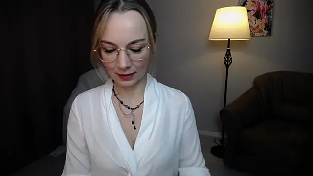 Snapshot of Ava_Elior chatting on 20, 10, 2025 Ava Elior online show from 20, 10, 2025