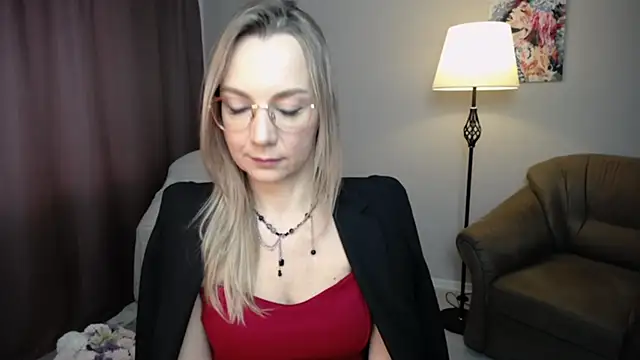 Snapshot of Ava_Elior chatting on 23, 10, 2025 Ava Elior online show from 23, 10, 2025