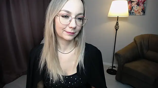 Ava Elior online show from 8, 11, 2025