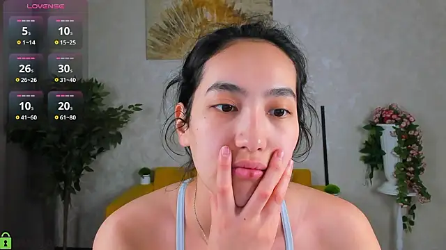 Snapshot of FlirtyAura chatting on 2, 2, 2026 FlirtyAura online show from 2, 2, 2026