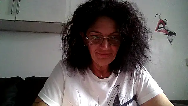 Snapshot of RubyyRosee chatting on 4, 7, 2026 RubyyRosee online show from 4, 7, 2026