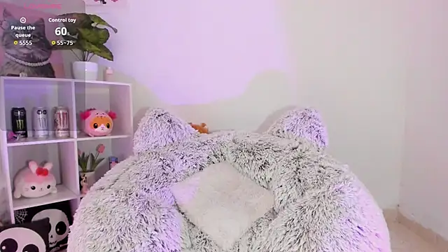 akame meow online show from 25, 10, 2025