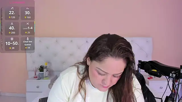 katte landerr online show from 10, 10, 2025