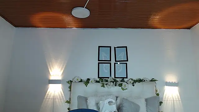 Megan 05  online show from 7, 10, 2025