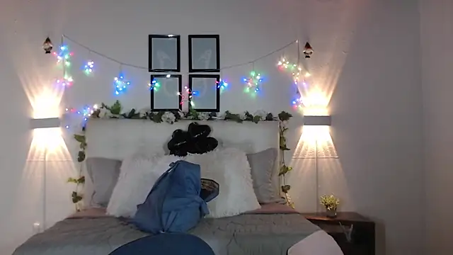 Megan 05  online show from 11, 4, 2026