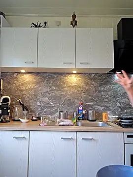 Sunny-Sin online show from 2, 10, 2025