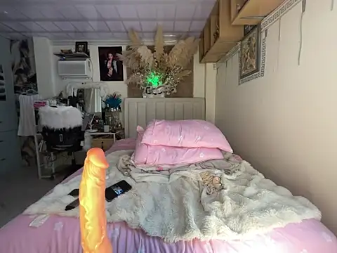 EvianaEvans online show from 1, 3, 2026