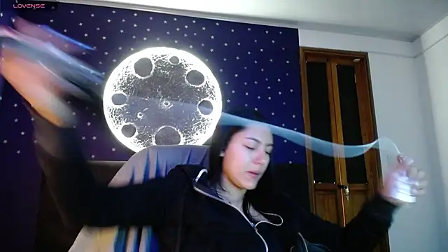 Megara 25 online show from 9, 4, 2026