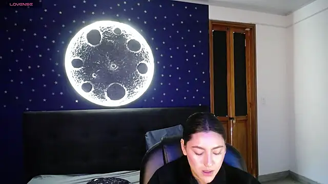 Megara 25 online show from 5, 7, 2026