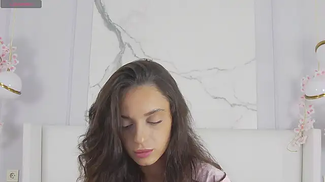 AdoraCortes online show from 9, 9, 2025