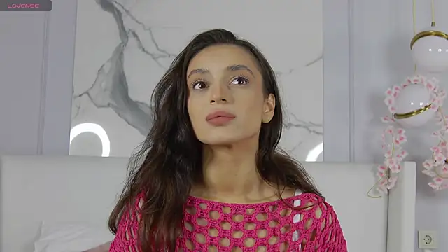 AdoraCortes online show from 22, 9, 2025